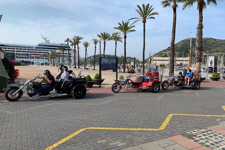 Lyxig Rewaco-trike "The Fun In The Sun Tour" - (3 timmar, min av 2 passagerare)