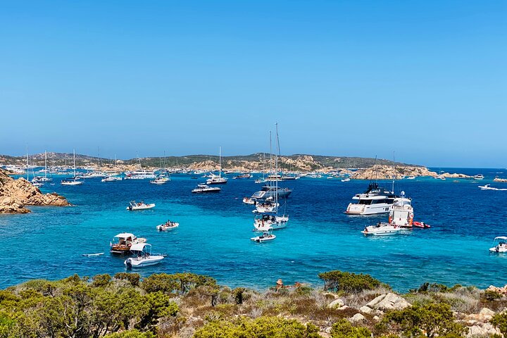 Seilcruise i Maddalena Archipelago fra Maddalena