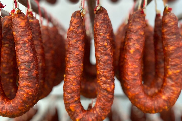 La Rioja Biosfera Azienda Suina Biologica e Degustazione di Prosciutto e Vino