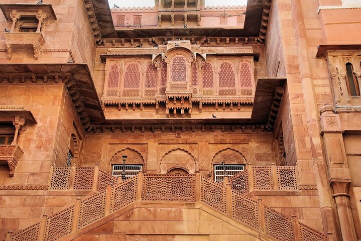 Jaisalmer Drop med besøk Junagarh Fort og Rat Temple fra Bikaner