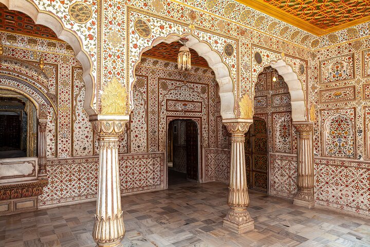 Jaisalmer Drop med besøk Junagarh Fort og Rat Temple fra Bikaner