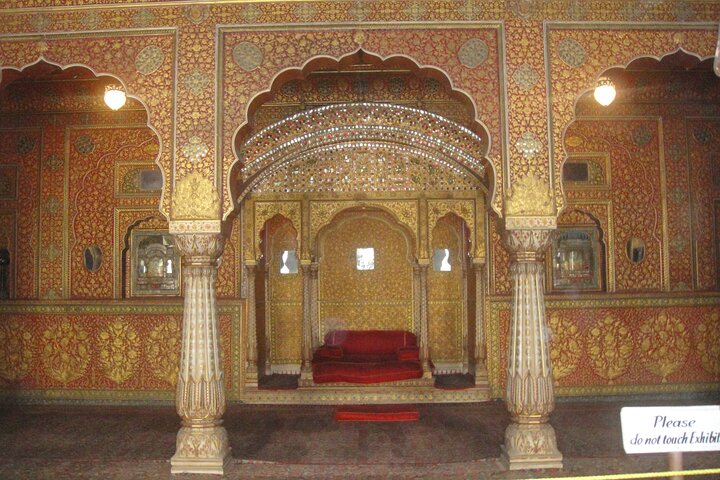 Jaisalmer Drop med besøk Junagarh Fort og Rat Temple fra Bikaner