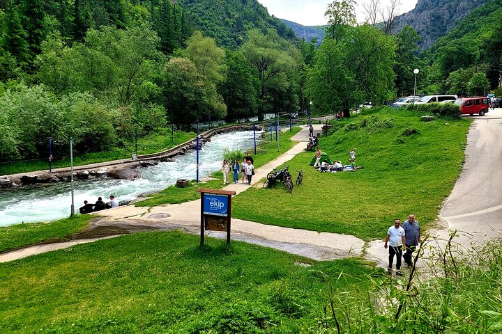Skopje : Matka Canyon, Millennium Cross & traditionelle Dorfrundfahrt