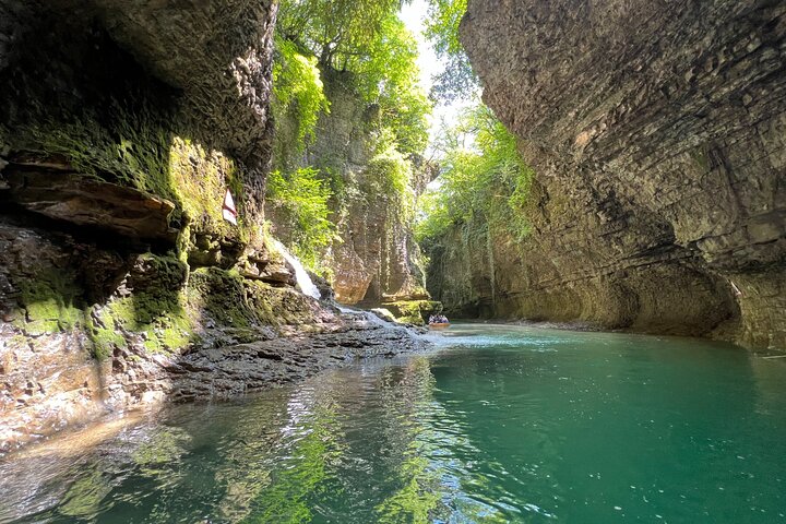 Kutaisi : Canyon Martvili & Grotta di Prometeo, pranzo georgiano