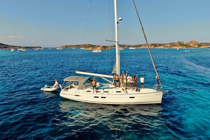 Seilcruise i Maddalena Archipelago fra Maddalena