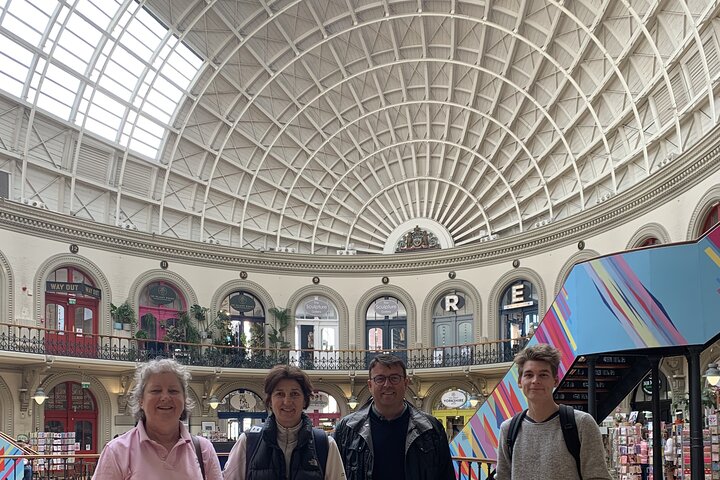 Tour diario a pie por la ciudad de Leeds (10:30am)