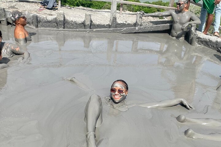Tur til Mud Volcano i Cartagena med lunsj