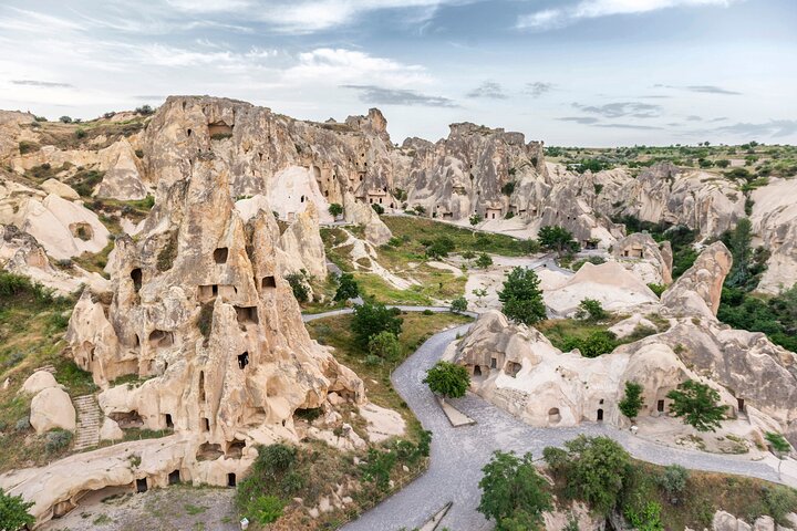 Tour Privado de Día Completo por los Puntos Destacados de Capadocia (Car&Guide )
