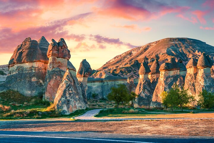 Tour Privado de Día Completo por los Puntos Destacados de Capadocia (Car&Guide )