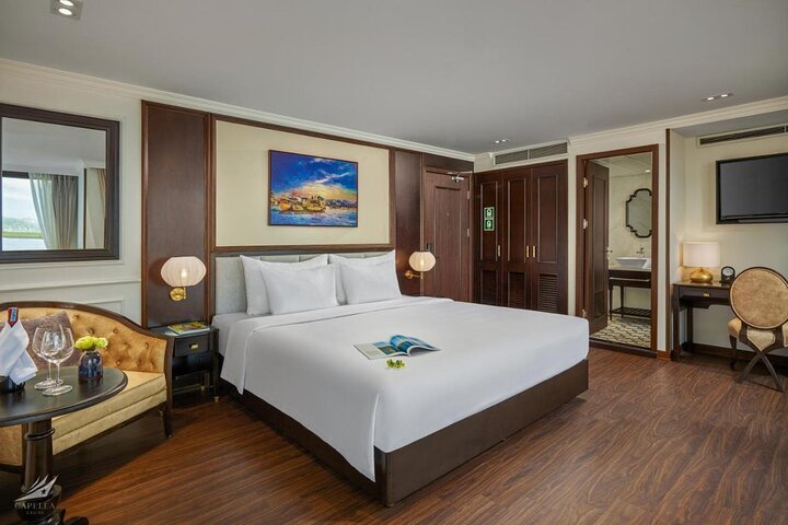 Halong Bay Overnight Cruise All Inclusive 2 Days