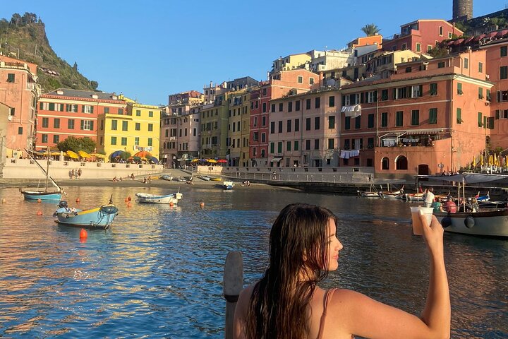 Afslappende bådtur med aperitif i Cinque Terre
