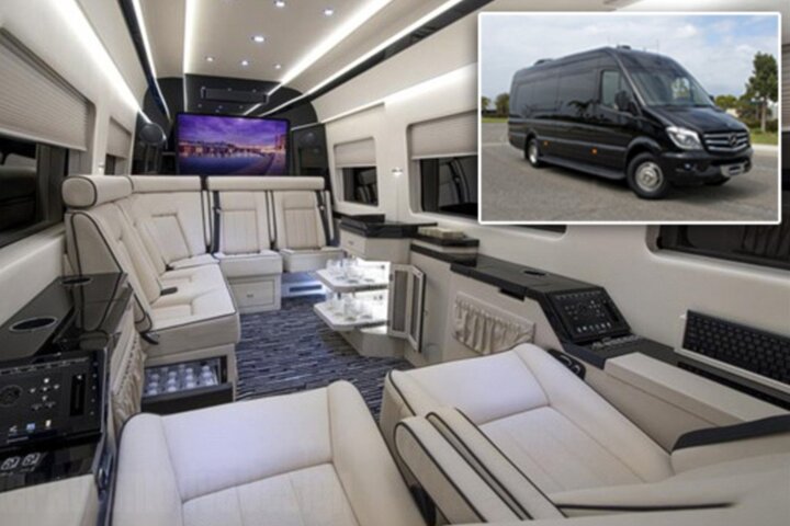 Private Transfer to / from NYC between JFK, LGA, EWR