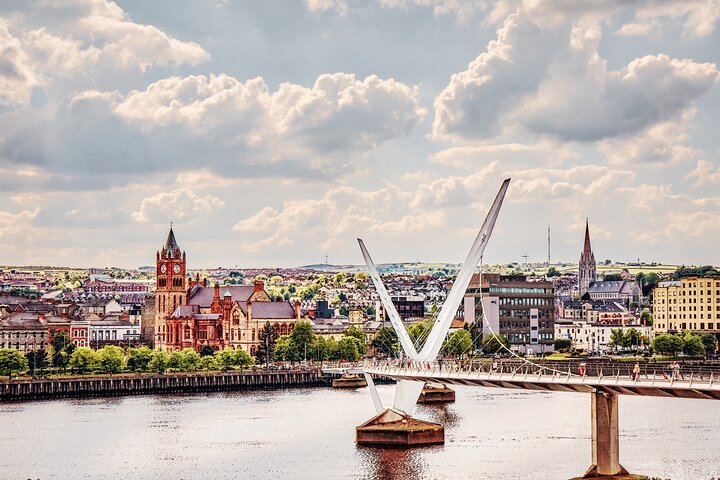 County Derry Tour App, Hidden Gems Game og Big Britain Quiz (7 Day Pass) UK