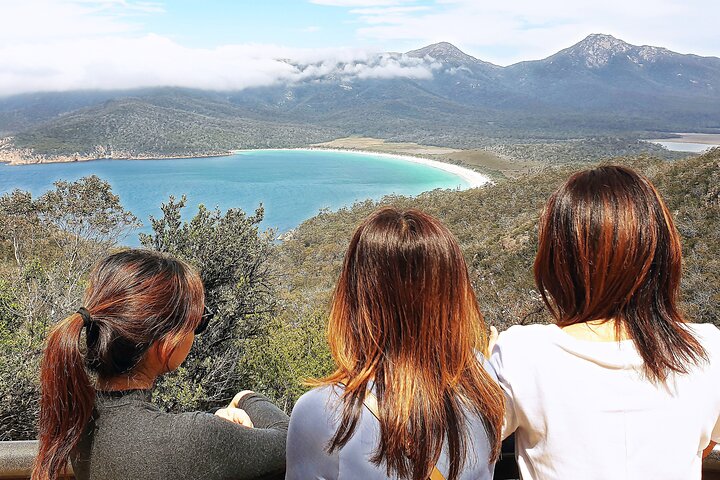 Tour di un'intera giornata a Wineglass Bay e Freycinet NP da Hobart via Richmond Village