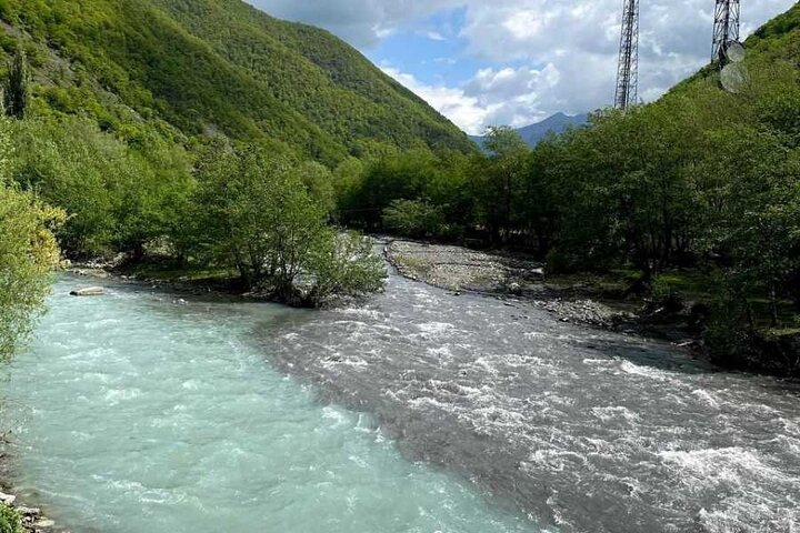 Kazbegi Private Day Tour from Tbilisi - Gergeti Trinity & Gudauri