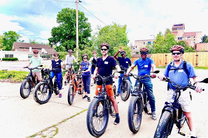 La mejor visita guiada familiar en bicicleta eléctrica para grupos pequeños en Boulder, Colorado