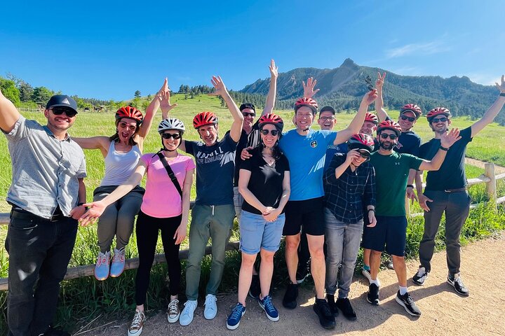 La mejor visita guiada familiar en bicicleta eléctrica para grupos pequeños en Boulder, Colorado