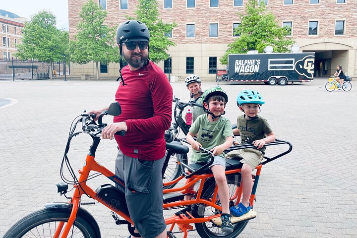 La mejor visita guiada familiar en bicicleta eléctrica para grupos pequeños en Boulder, Colorado