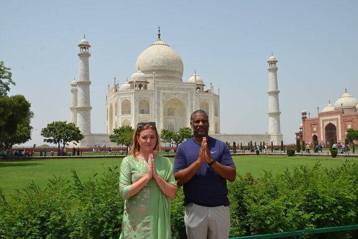 Private Taj Mahal & Agra Tour from Delhi with 5 Star Hotel Meal