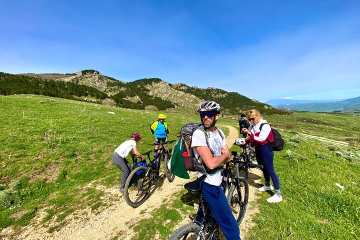 Tour en bicicleta de montaña por la Madonie desde Cefalù