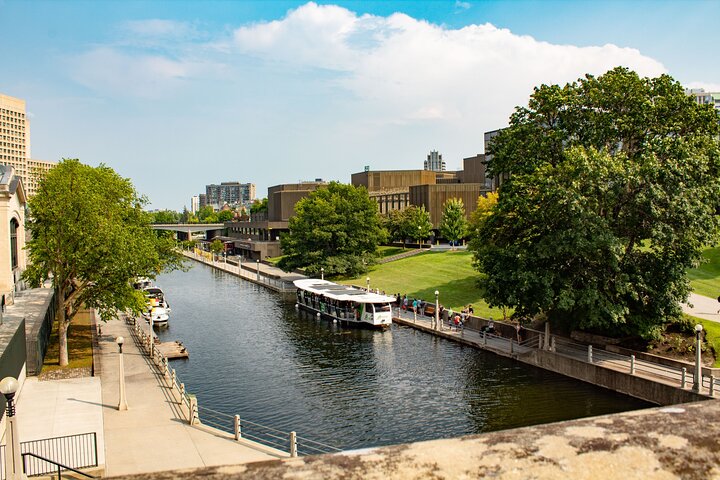 Crucero en barco por Ottawa - Rideau Canal Cruise