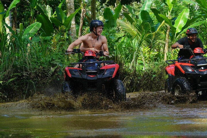 Tour en Quad ATV en Ubud Cueva del Gorila y Almuerzo