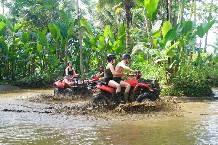 Tour en Quad ATV en Ubud Cueva del Gorila y Almuerzo