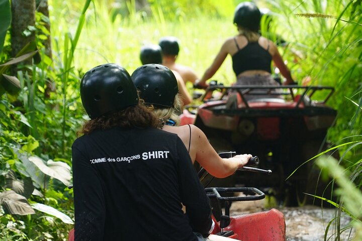 Tour en Quad ATV en Ubud Cueva del Gorila y Almuerzo