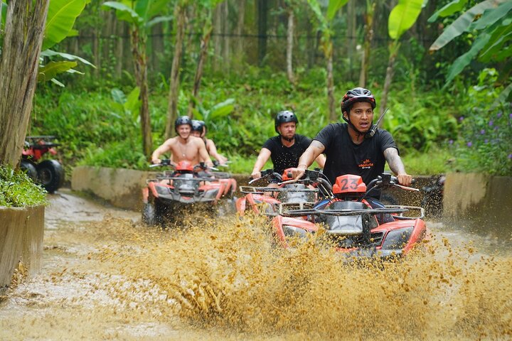 Tour en Quad ATV en Ubud Cueva del Gorila y Almuerzo