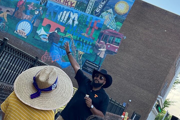 Downtown Knoxville Hidden Tour met ijs, koffie en Tennessee River Gems