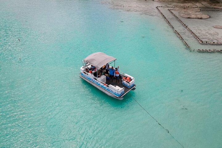 Tour por la La Laguna De siete colores en Bacalar