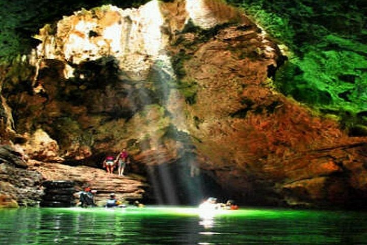 Jomblang grotta med grottan Pindul River Tubing en dags tur