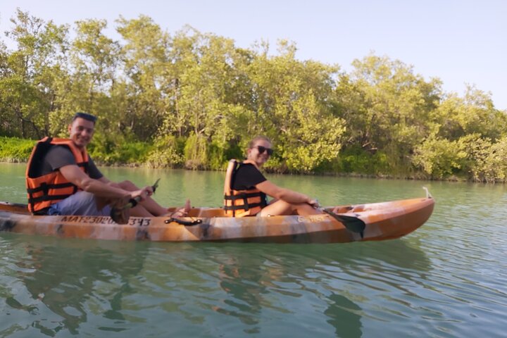 Esperienza in kayak nelle mangrovie dell'isola di Holbox