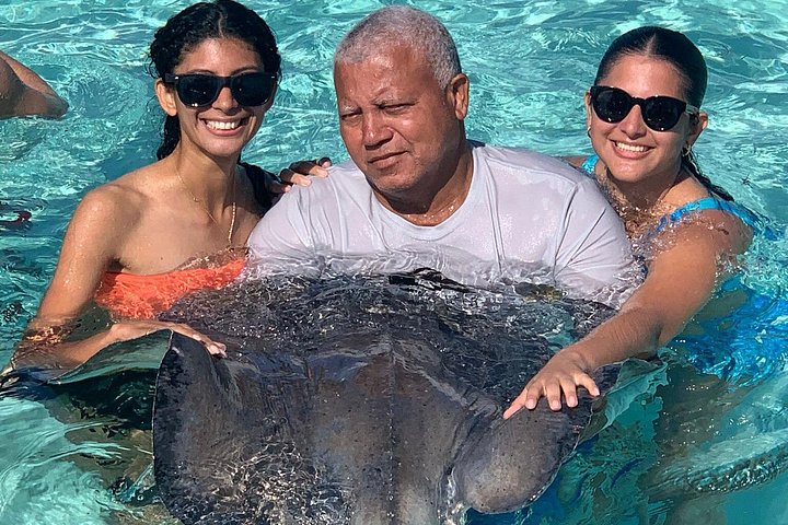 Fun Family 3 detiene la aventura StingrayCity