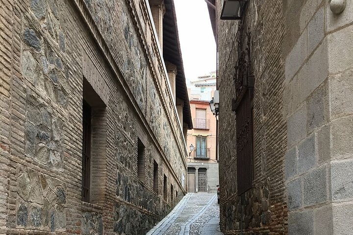 Descubra Toledo: Tour Privado saindo de Madri com Guia e Motorista