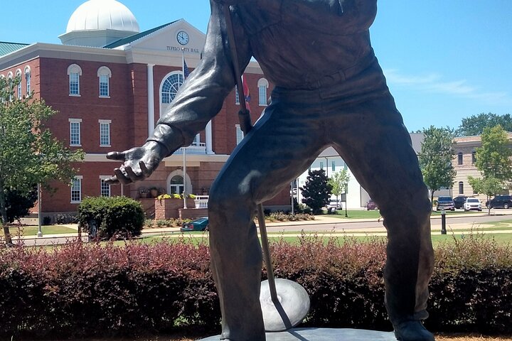 Elvis Presley Birthplace Park i Tupelo med transport från Memphis