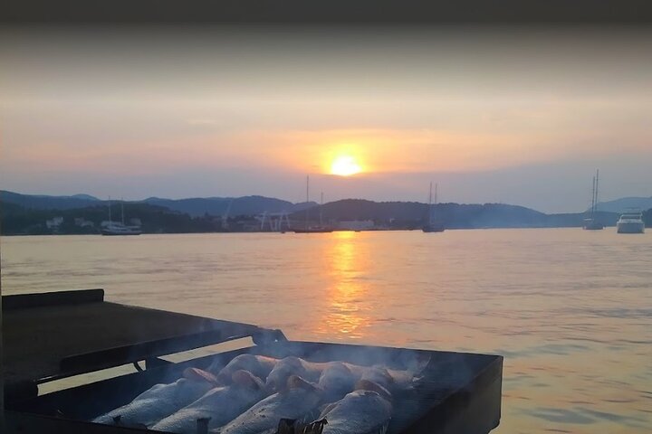 Pescado y diversión – Recorrido en barco por Korčula
