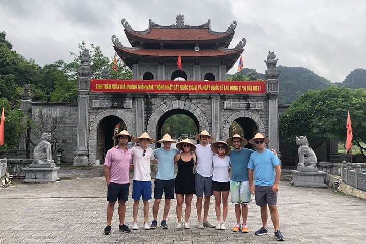 Ninh Binh Day Trip from Hanoi with Tam Coc Boat Ride