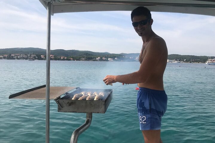 Pescado y diversión – Recorrido en barco por Korčula