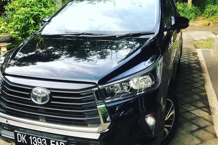 Privat bil charter på Bali med en engelsktalende sjåfør
