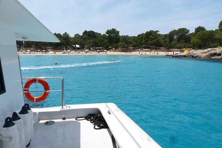 Une journée en mer depuis Dénia ou Jávea avec barbecue à bord du catamaran