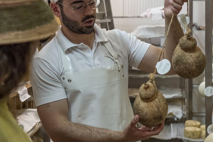 Tour Masseria Seppunisi - Experiencia de mozzarella y burrata