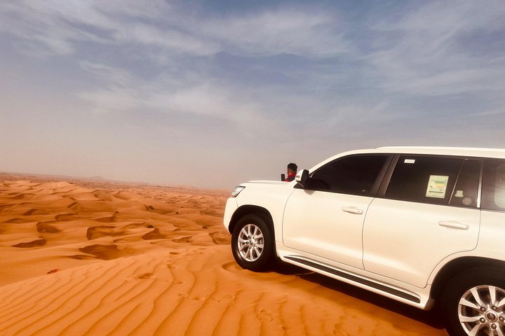 Dubai: VIP Evening Desert Safari, Camel, BBQ Dinner & Dune Bash