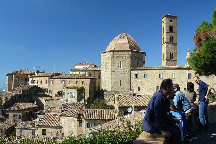 Volterra og San Gimignano: en smak av middelalderens Toscana!