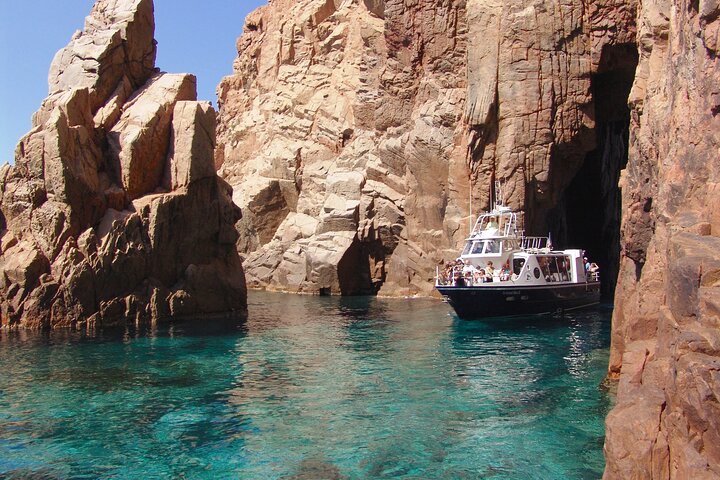 Vänlig upptäckt av Scandola Calanques de Piana och måltidsstopp vid Girolata