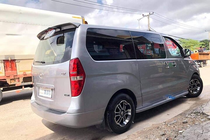 Traslado en taxi privado Battambang desde/hacia Phnom Penh