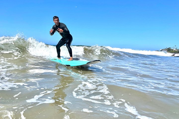 Vivi Malibu con esclusive lezioni di surf di 90 minuti