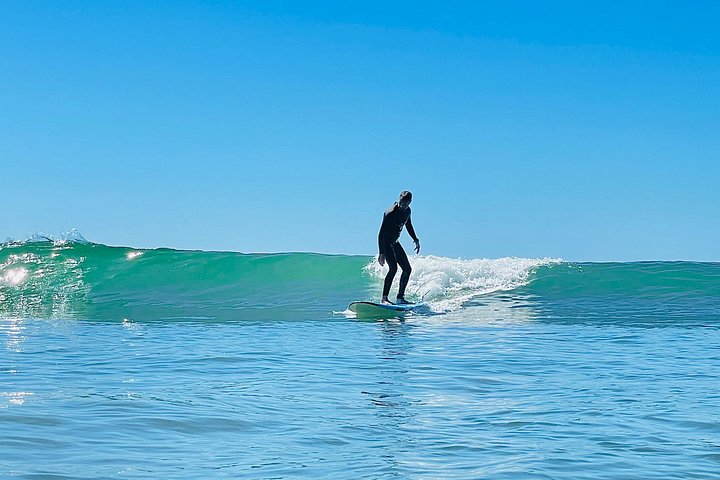Vivi Malibu con esclusive lezioni di surf di 90 minuti