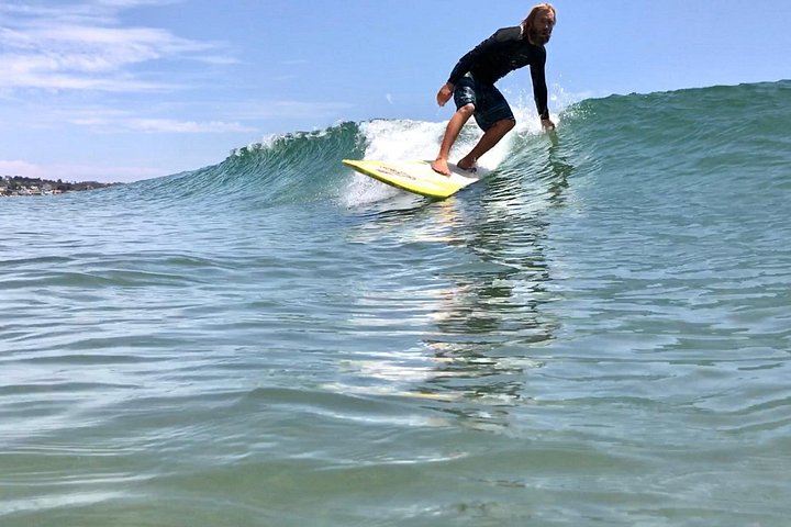 Vivi Malibu con esclusive lezioni di surf di 90 minuti
