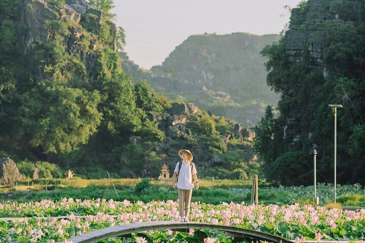 Ninh Binh Day Trip from Hanoi with Tam Coc Boat Ride